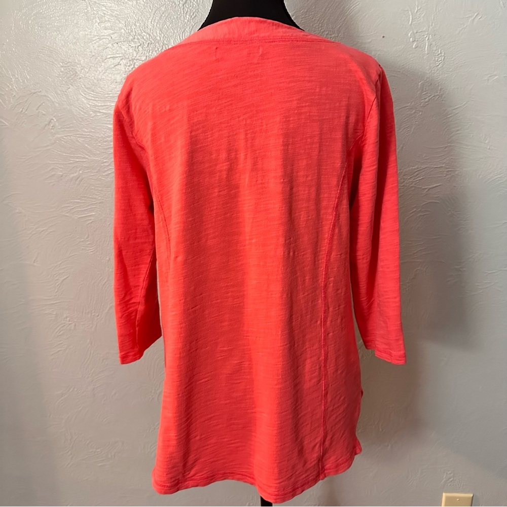 Liz Claiborne Weekend Coral V-Neck Top | Size Medium - Picture 4 of 7